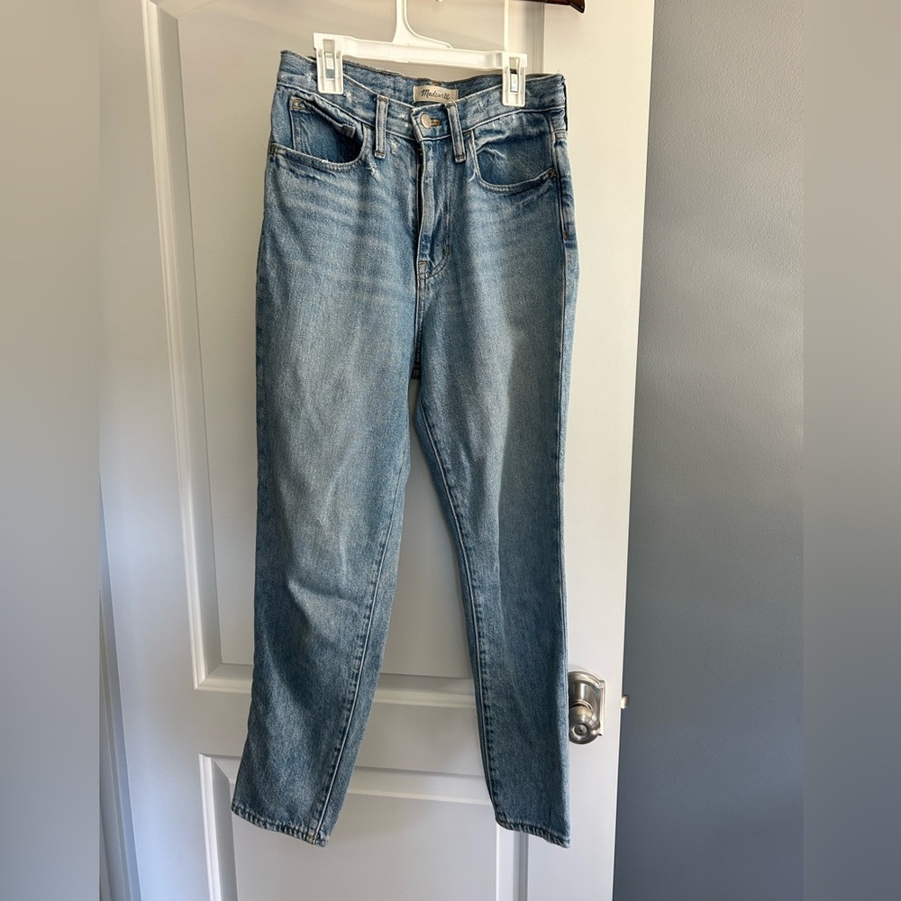 Madewell Light Blue Denim Jeans - The Momjean. Size 25.